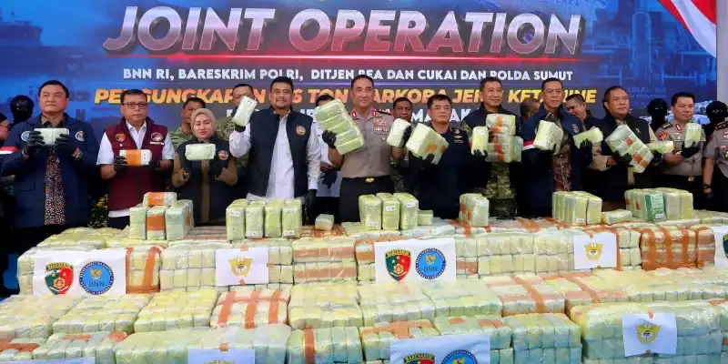 WNA Taiwan YCY Ditetapkan Tersangka Ketamin 1,16 Ton, 7 ABK WNI Masih Saksi